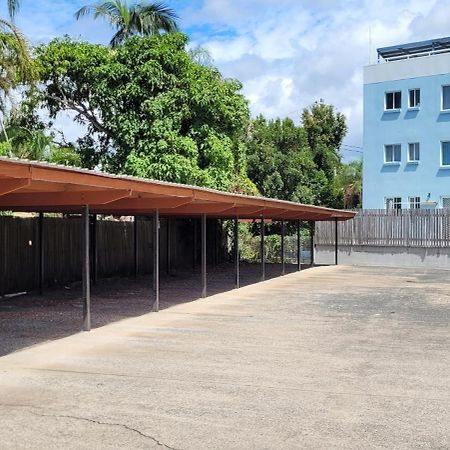 Tower Court Motel - Adults Only Haven Hervey Bay Ngoại thất bức ảnh