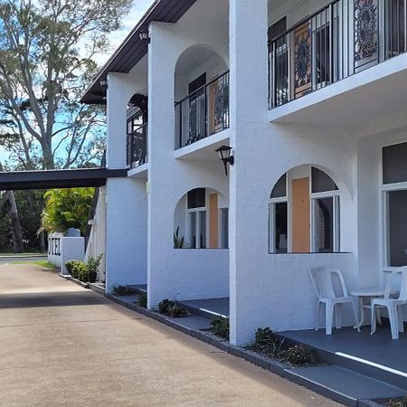 Tower Court Motel - Adults Only Haven Hervey Bay Ngoại thất bức ảnh