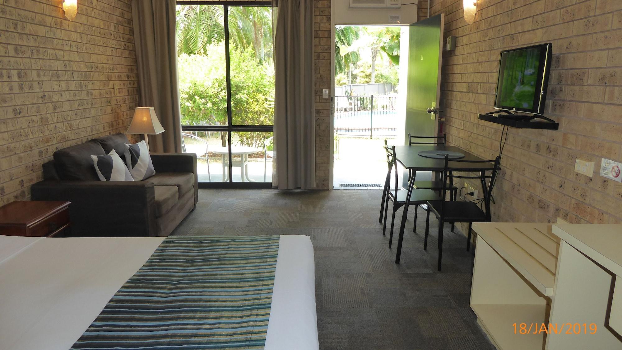 Tower Court Motel - Adults Only Haven Hervey Bay Ngoại thất bức ảnh
