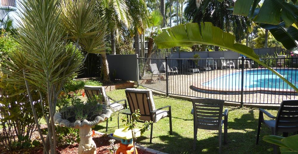 Tower Court Motel - Adults Only Haven Hervey Bay Ngoại thất bức ảnh