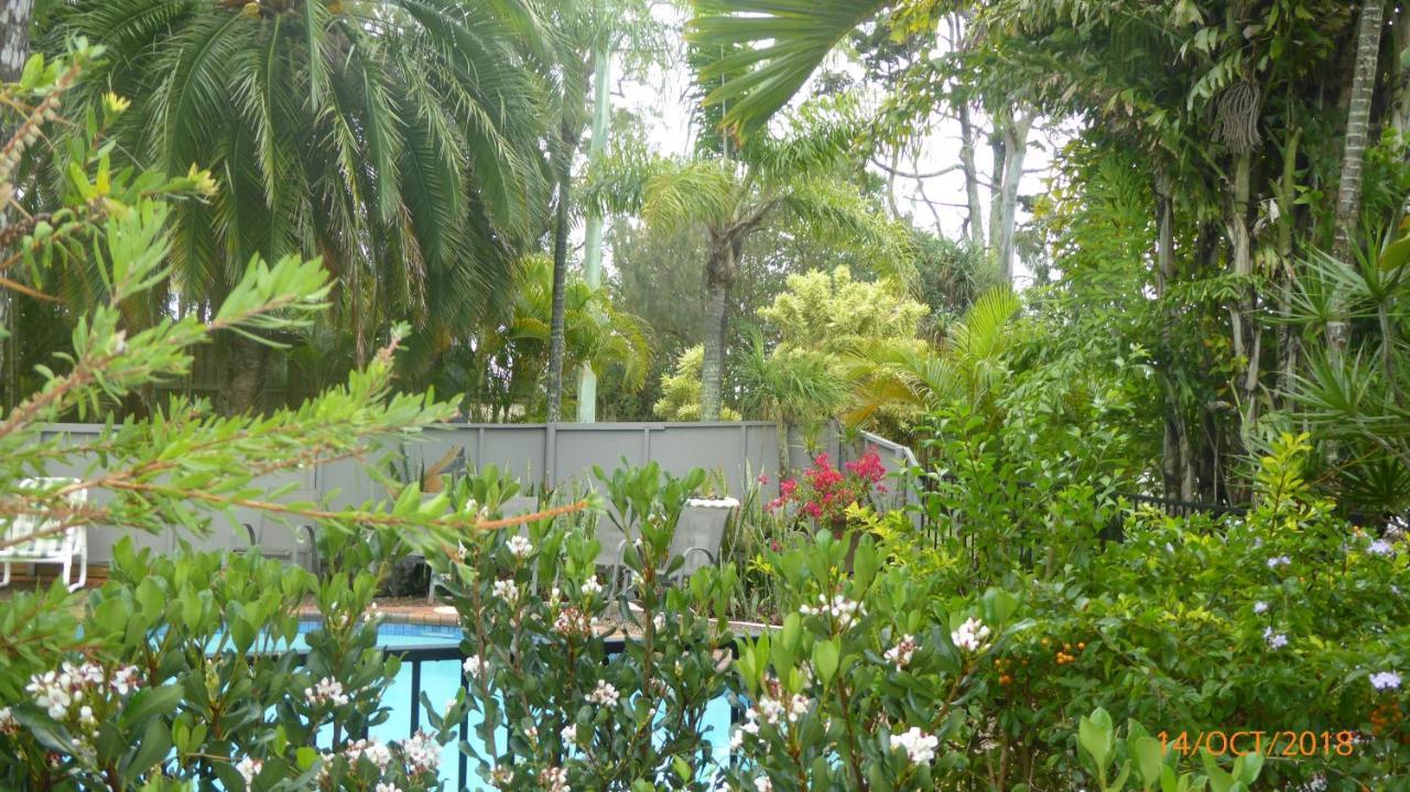 Tower Court Motel - Adults Only Haven Hervey Bay Ngoại thất bức ảnh